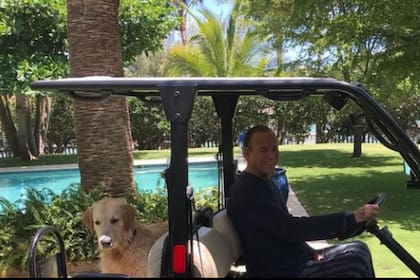 Una de las fotografías más recientes del cantante en su casa de Miami