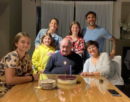 Una de las fotos familiares que Cubero eligió para despedir a su padre (Foto: Instagram @fabiancuberooficial)