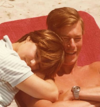 Una de las fotos más antiguas del romance entre el príncipe y la plebeya que María Tersa compartió en redes sociales el 14 de febrero de 2022 con motivo de su 41 aniversario de casada