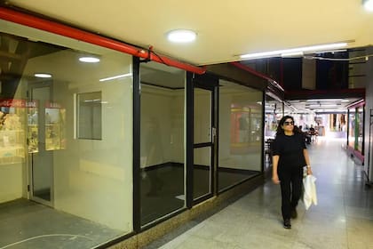 Una de las galerías comerciales relevadas en Córdoba Capital