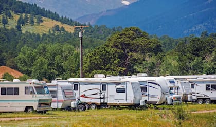 Una de las grandes dificultades es encontrar un camping con luz y agua para estacionar que no sea costoso