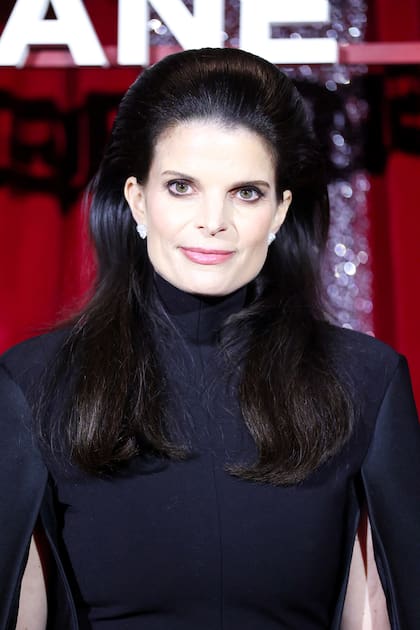 Una de las grandes sorpresas en París fue la aparición de Athina Onassis. La heredera de Aristóteles Onassis, e hija de Christina, asistió al desfile de Alta Costura de Stéphane Rolland