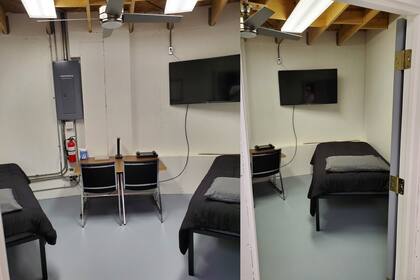 Una de las habitaciones con camas separadas