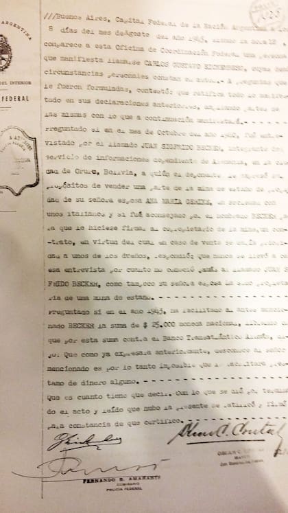 Una de las hojas de la declaración de Gustav Einckenberg ante Coordinación Federal en los días posteriores a los desembarcos clandestinos en Mar del Sur