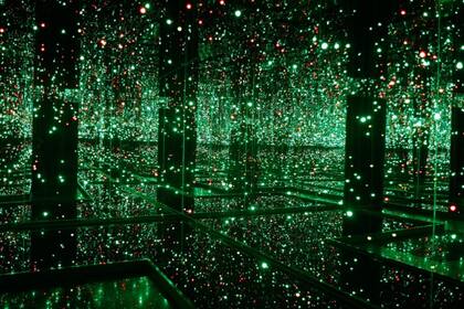 Una de las instalaciones de Kusama que se volvieron virales en redes durante la muestra en Malba