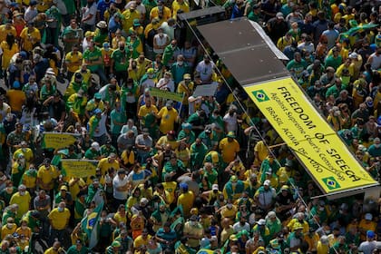 Una de las manifestaciones masivas en San Pablo, Brasil