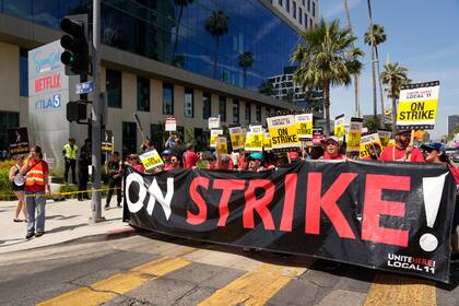 Una de las marchas que los sindicatos de actores y guionistas organizaron durante las huelgas de 2023