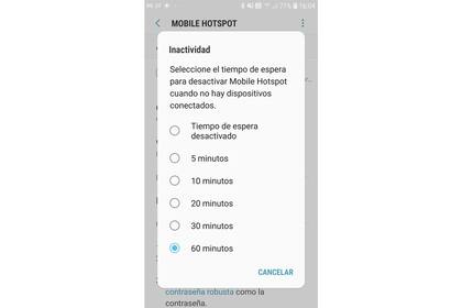 Una de las opciones importantes del punto de acceso móvil es la de que se desactive solo luego de cierto período sin dispositivos conectados