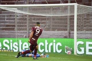 Del gol en offside de Sand para Lanús al penal en el descuento de Sarmiento: 1-1