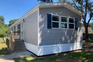 Una de las prefabricadas populares en Pensacola, Florida