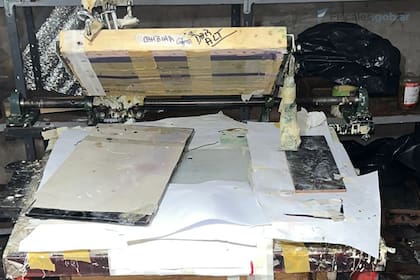Una de las prensas utilizadas para la fabricación de los billetes apócrifos