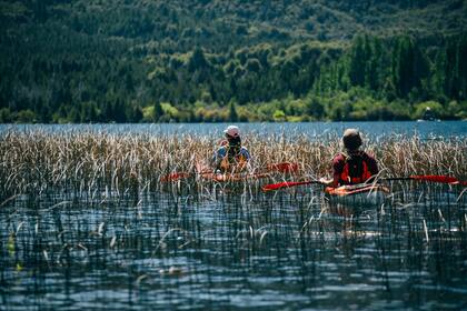 Kayak, una de las principales propuestas turísticas de Epuyén