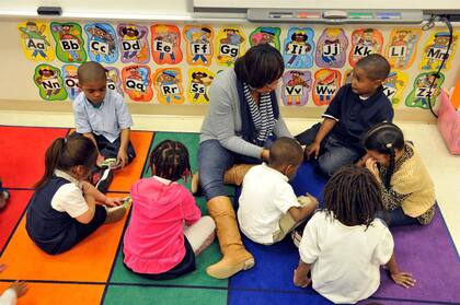 Una de las principales metas para el nuevo período es aumentar la alfabetización en los niños latinos que concurren a jardín de infantes, primero y segundo grado