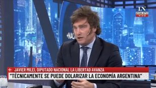 Una de las propuestas de Milei que más atrae a los votantes es la dolarización