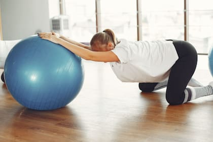 Una de las recomendaciones para combatir la mala postura es el pilates terapéutico