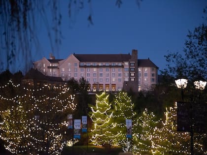 Una de las tradiciones en Carolina del Norte durante estas fechas es la visita al histórico Biltmore Estate, la casa privada más grande de Estados Unidos