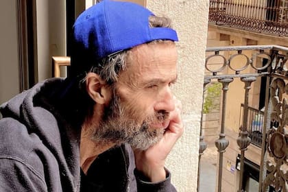 Una de las últimas fotos de Donés, donde añora dar un concierto más, "aunque solo uno fuera", dice él, parafraseando a la canción "La Flaca"