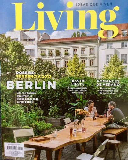 Una de tantas y tantas tapas con fotos de Daniel. Esta, de nuestro dossier sobre Berlín, los viajes donde se lucía, y de los que volvíamos con material suficiente para hacer 100 páginas editoriales