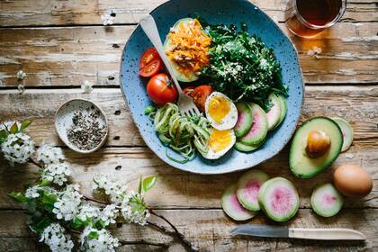 Una dieta saludable puede llegar incluso a reducir el riesgo de muchas enfermedades mentales comunes