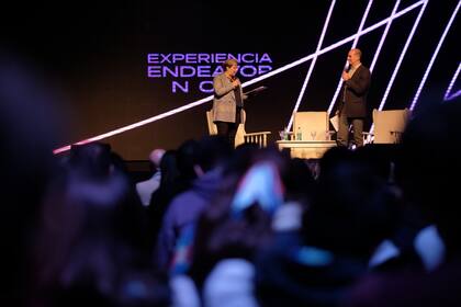 Una docena de emprendedores compartió sus experiencias desde el escenario