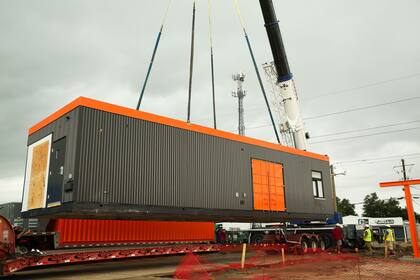 Una empresa de minihamgurguesas anunció que tendrá 290 locales en Estados Unidos; buscan trabajadores para los que abrirán pronto