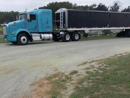 Una empresa ofrece trabajo a transportistas hispanohablantes