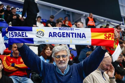 Una enorme bufanda, todo un símbolo