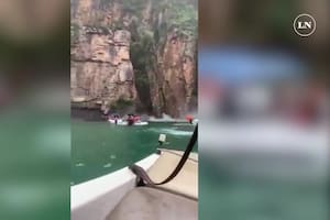 El grito desesperado de los turistas que vieron caer la roca sobre las lanchas en Brasil
