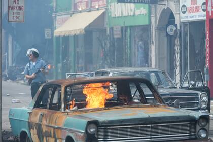 Una escena de Detroit: zona de conflicto, la película de Kathryn Bigelow