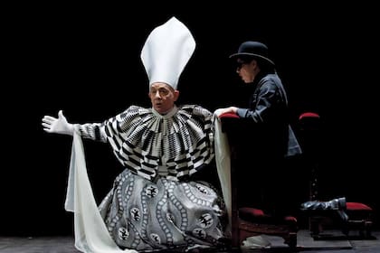 Una escena de Elle, de Jean Genet, obra que presentó en la capital francesa en 2018.