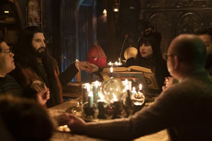 Una escena de la nueva temporada de What We Do in the Shadows