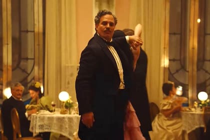 Una escena del baile con Mark Ruffalo en un salón de Lisboa, Portugal