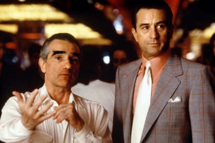 Martin Scorsese le da indicaciones a Robert De Niro durante el rodaje de Casino