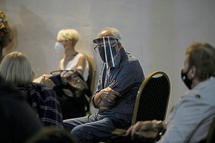 Una escena en el largo proceso de la cuarentena; según los expertos, no impacta tanto lo vivido en sí, sino lo que quedó registrado en la psiquis como una herida oculta sin procesar.