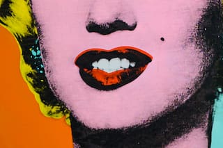 Cabellos de oro, dientes de perlas, labios de rubí