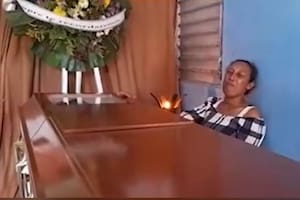 Una familia asegura que el fallecido "revivió" (Captura video)