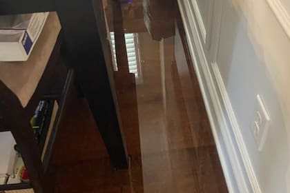 Una familia denuncia abandono tras desastre doméstico causado por contratistas de Costco