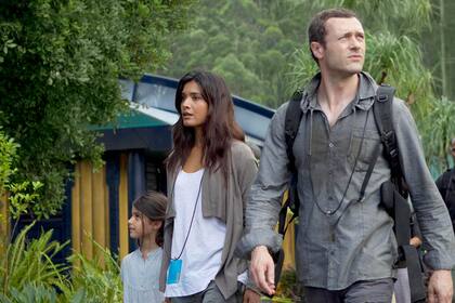 UNA FAMILIA FELIZ. Los Shannon viajan al pasado prehistórico para sobrevivir al futuro