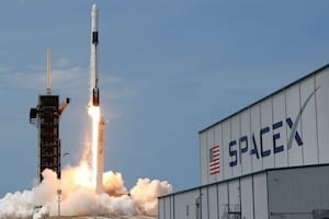 Una firma canadiense planea lanzar un nanosatélite con un cartel publicitario de la mano de SpaceX en 2022