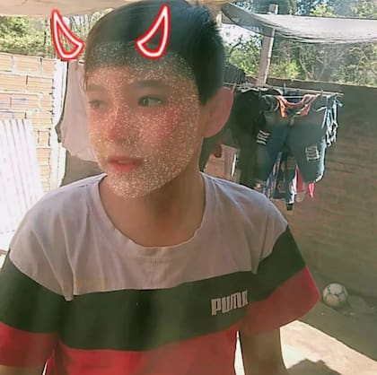 Una foto con filtro que el joven subió a Facebook