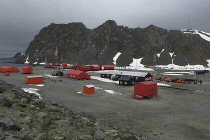 Una foto de febrero 2004, cuando se celebraron los 100 años de la base Orcadas