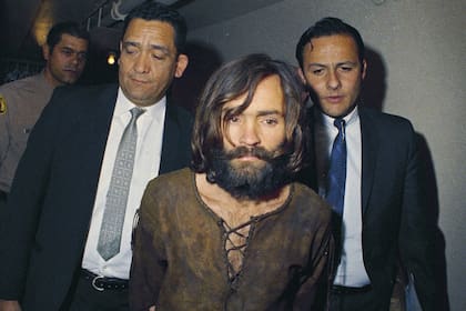 Una foto de Manson al momento de ser arrestado, en diciembre de 1969; pesaban sobre él siete cargos de asesinato en primer grado y un cargo de conspiración