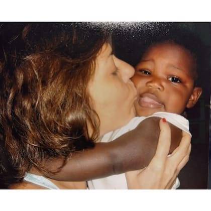 Una foto llena de ternura de Andrea y su hija Ani de chica.