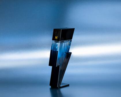 Una fragancia floral y a la misma vez masculina