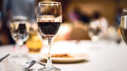 Una gran comida siempre es maridada por un gran vino