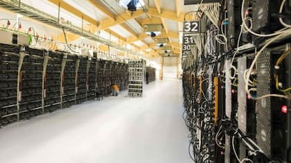 Una granja para minar criptomonedas, potenciada por chips Nvidia