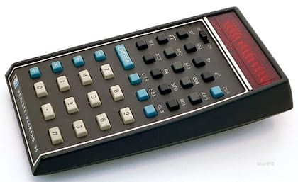 Una HP-35, de 1972. En los '70, una calculadora de esta marca era un auténtico objeto del deseo, con un diseño y una terminación muy por encima de sus competidores 