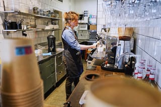 Una IA toma el mando de una cafetería en Estocolmo y lucha por ser rentable