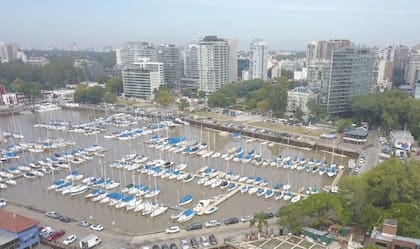 Una imagen aérea del Yacht Club Olivos