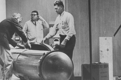 Una imagen antigua de una cámara criogénica en la que muchos quisieron creer que se encontraba Walt Disney